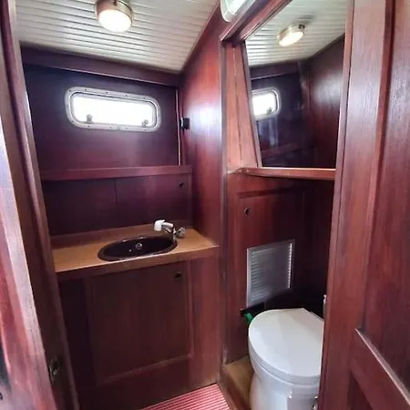Excelente Velero Clasico En